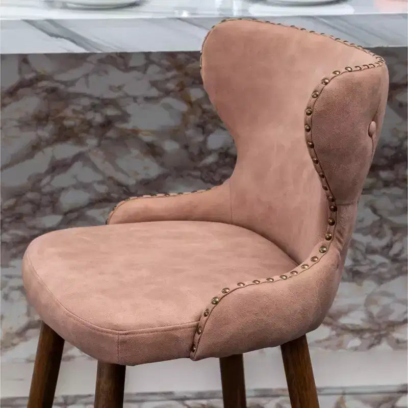 Sgabello da bancone moderno di metà secolo in similpelle trapuntata con borchie, rosa