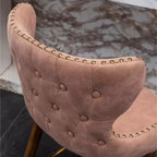 Sgabello da bancone moderno di metà secolo in similpelle trapuntata con borchie, rosa