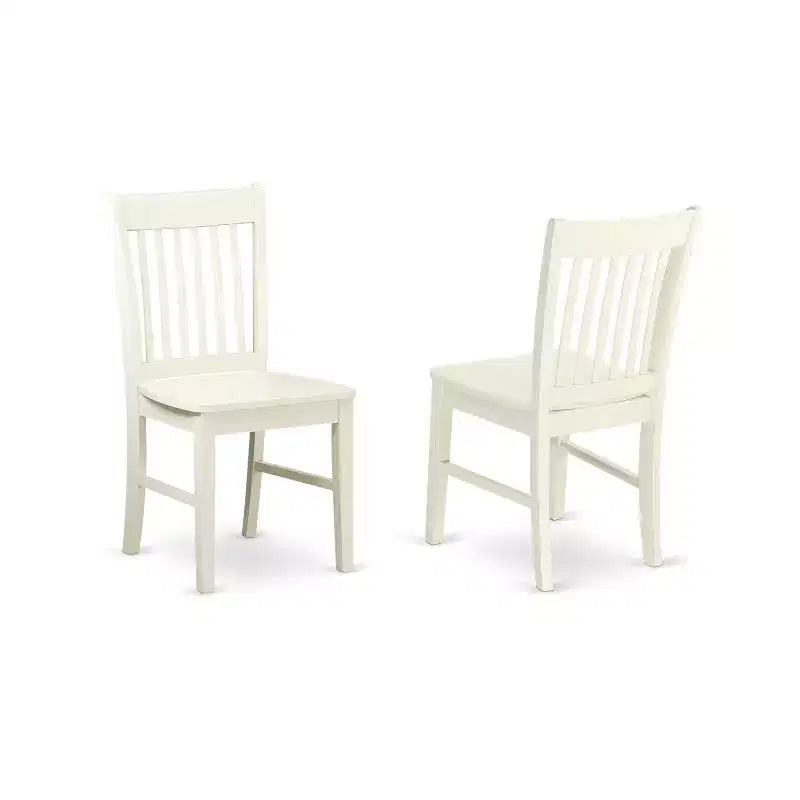 Tavolo da pranzo moderno con sedie in lino bianco
