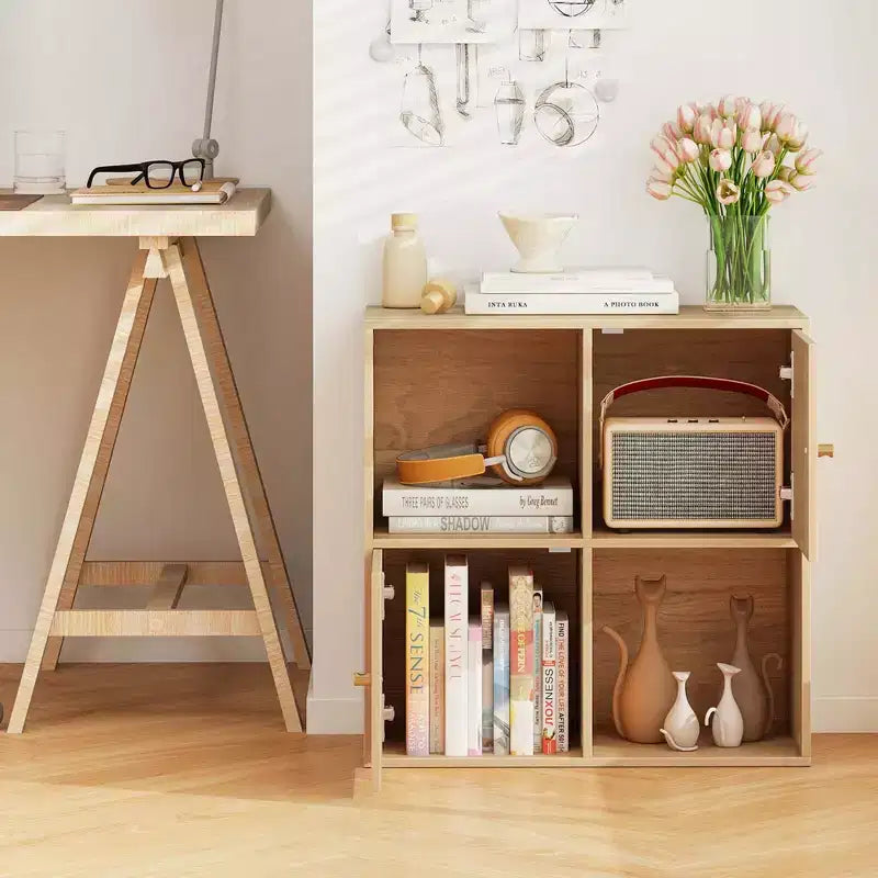 Libreria a 4 cubi con doppio kit antiribaltamento e 2 armadietti portaoggetti, bianco/naturale
