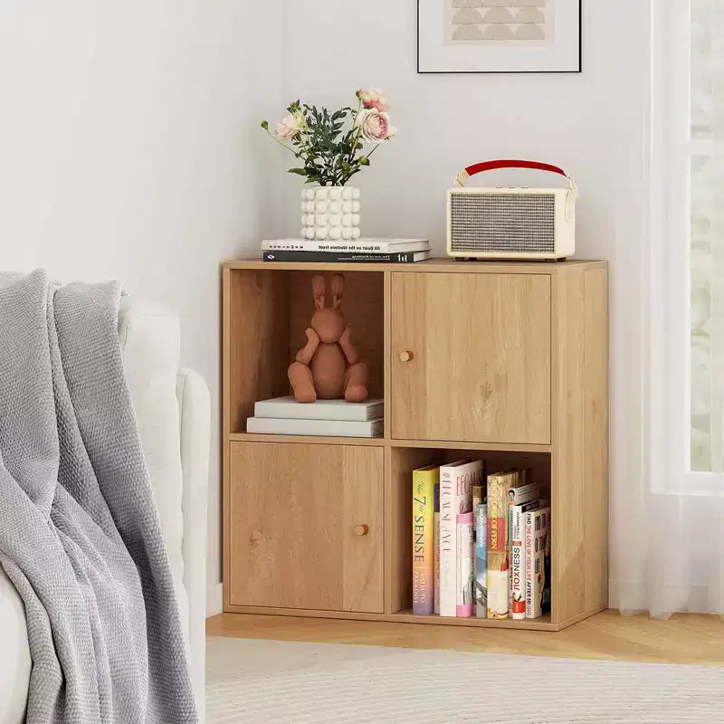 Libreria a 4 cubi con doppio kit antiribaltamento e 2 armadietti portaoggetti, bianco/naturale