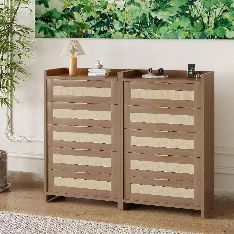 Cassettiera a 5 cassetti in rattan per camera da letto, Comò grande in legno per vestiti, Organizzatore comodino per corridoio, soggiorno